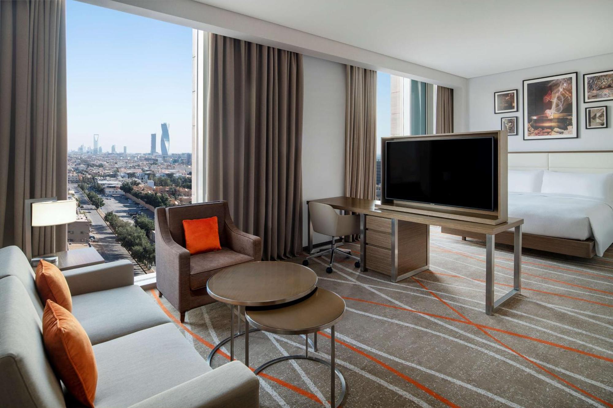 Doubletree Suites By Hilton - Riyadh Financial District Esterno foto