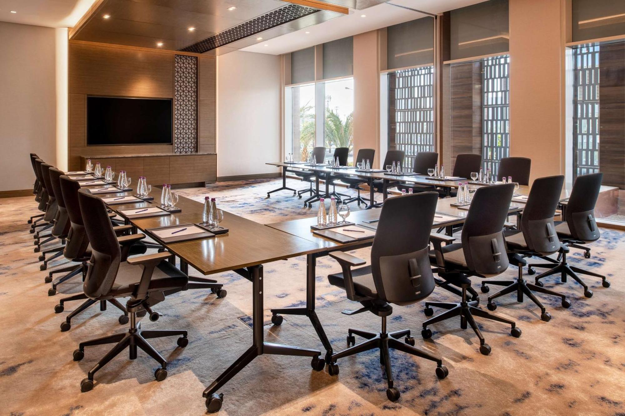 Doubletree Suites By Hilton - Riyadh Financial District Esterno foto