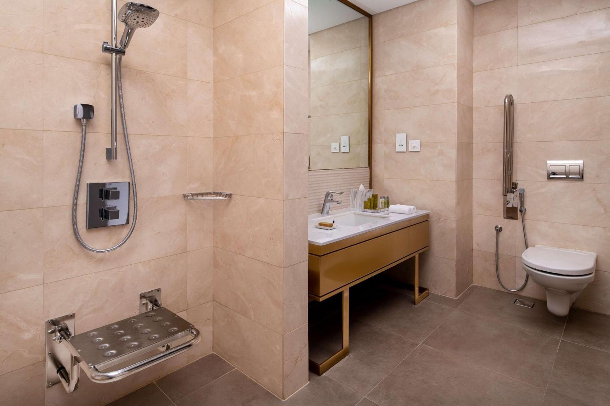 Doubletree Suites By Hilton - Riyadh Financial District Esterno foto